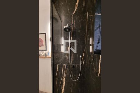 Apartamento à venda com 100m², 2 quartos e sem vaga Apartamento à venda com 100m², 2 quartos e sem vagaBanheiro