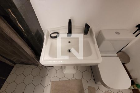 Apartamento à venda com 100m², 2 quartos e sem vaga Apartamento à venda com 100m², 2 quartos e sem vagaBanheiro