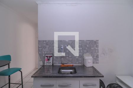 Cozinha de kitnet/studio para alugar com 1 quarto, 10m² em Jardim Avelino, São Paulo