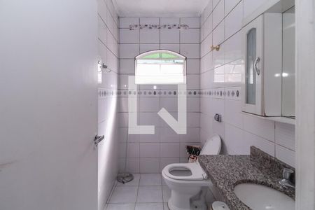 Banheiro de kitnet/studio para alugar com 1 quarto, 10m² em Jardim Avelino, São Paulo