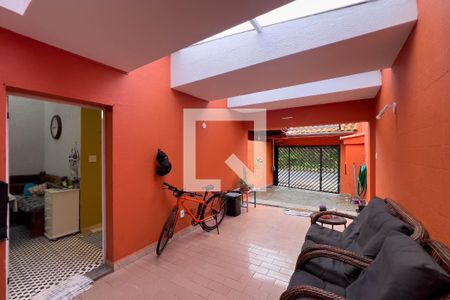 Área Externa de casa à venda com 2 quartos, 180m² em Vila Mariana, São Paulo