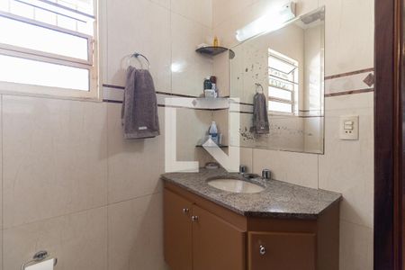 Casa à venda com 250m², 3 quartos e 3 vagasBanheiro Social