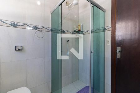 Casa à venda com 250m², 3 quartos e 3 vagasBanheiro da Suíte