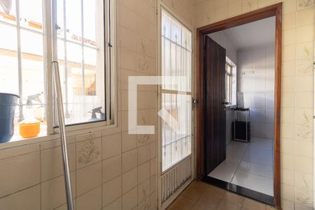 Casa à venda com 250m², 3 quartos e 3 vagasLavanderia