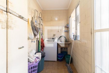 Casa à venda com 250m², 3 quartos e 3 vagasLavanderia