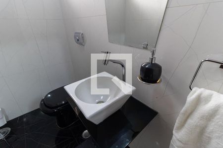 Casa à venda com 250m², 3 quartos e 3 vagasLavabo