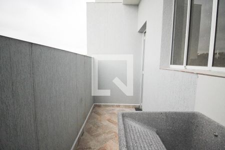 Casa para alugar com 60m², 2 quartos e 1 vagaarea de serviço