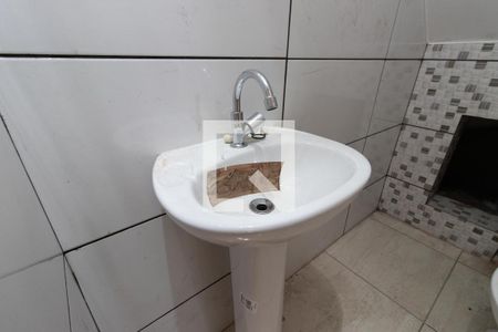 Lavabo de casa para alugar com 2 quartos, 60m² em Bortolândia, São Paulo