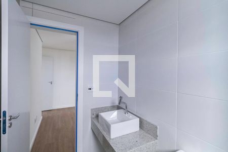 Apartamento à venda com 140m², 4 quartos e 4 vagas Apartamento à venda com 140m², 4 quartos e 4 vagasBanheiro da suíte 1