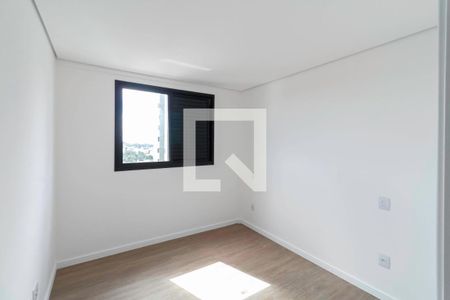 Apartamento à venda com 140m², 4 quartos e 4 vagas Apartamento à venda com 140m², 4 quartos e 4 vagasQuarto 2