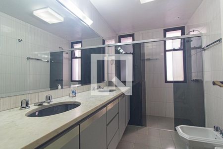 Apartamento para alugar com 500m², 6 quartos e 3 vagasBanheiro Social