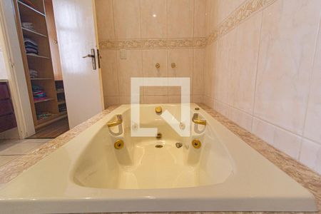 Apartamento para alugar com 500m², 6 quartos e 3 vagasBanheiro do Quarto 3