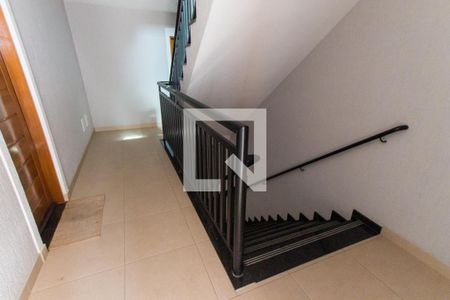Apartamento à venda com 45m², 1 quarto e sem vaga Apartamento à venda com 45m², 1 quarto e sem vagaEscada
