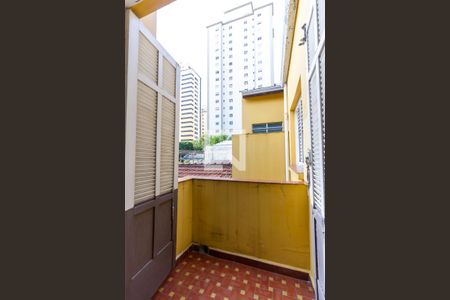 Casa à venda com 200m², 2 quartos e 2 vagas Casa à venda com 200m², 2 quartos e 2 vagasVaranda do quarto 1