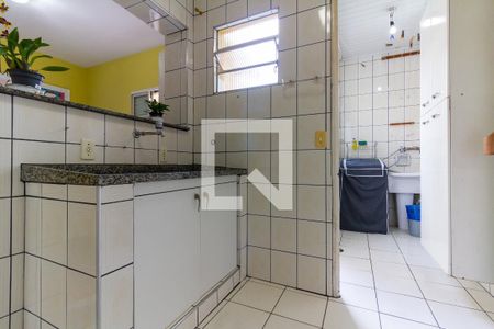 Casa à venda com 200m², 2 quartos e 2 vagas Casa à venda com 200m², 2 quartos e 2 vagasCozinha A