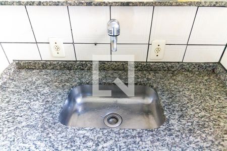 Casa à venda com 200m², 2 quartos e 2 vagas Casa à venda com 200m², 2 quartos e 2 vagasCozinha A