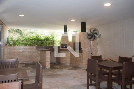 Apartamento à venda com 41m², 1 quarto e 1 vaga Apartamento à venda com 41m², 1 quarto e 1 vagaÁrea comum - Churrasqueira