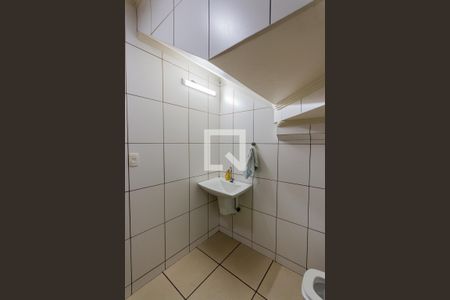 Casa à venda com 320m², 4 quartos e 4 vagasBanheiro da Garagem