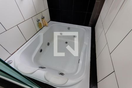 Casa à venda com 320m², 4 quartos e 4 vagasBanheira