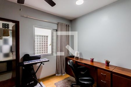 Casa à venda com 320m², 4 quartos e 4 vagasSuíte 4