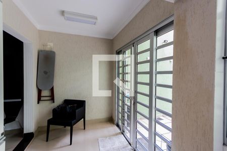 Casa à venda com 320m², 4 quartos e 4 vagasÁrea de Serviço