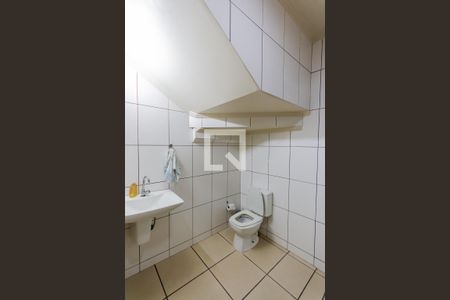 Casa à venda com 320m², 4 quartos e 4 vagasBanheiro da Garagem