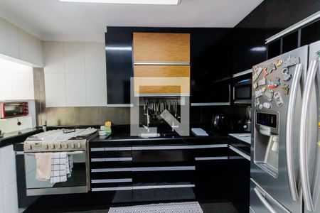 Casa à venda com 320m², 4 quartos e 4 vagasArmário