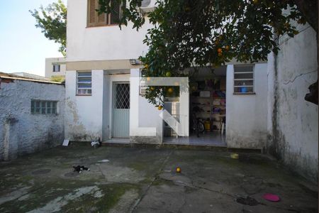 Casa à venda com 163m², 3 quartos e 1 vagaPatio e casa dos fundos