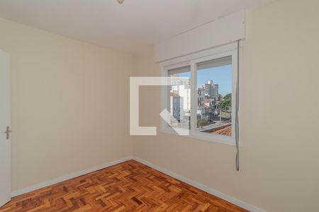 Quarto de apartamento à venda com 2 quartos, 58m² em Passo da Areia, Porto Alegre