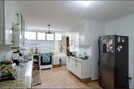 Casa à venda com 500m², 3 quartos e 2 vagasCozinha