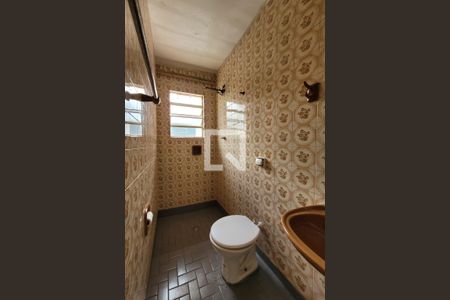 Casa à venda com 68m², 3 quartos e sem vaga Casa à venda com 68m², 3 quartos e sem vagaBanheiro 1