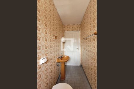 Casa à venda com 68m², 3 quartos e sem vaga Casa à venda com 68m², 3 quartos e sem vagaBanheiro 1