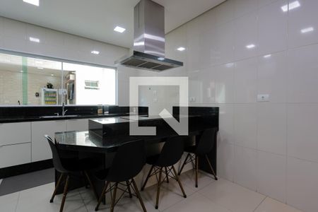 Casa à venda com 220m², 3 quartos e 6 vagasCozinha