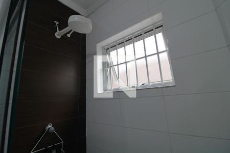 Chuveiro banheiro da suíte de casa à venda com 3 quartos, 152m² em Jardim da Campina, São Paulo