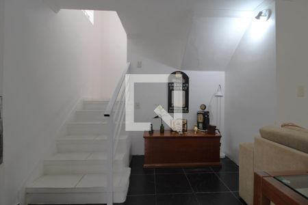 Sala de casa à venda com 3 quartos, 152m² em Jardim da Campina, São Paulo