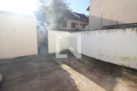 Casa à venda com 198m², 4 quartos e 3 vagas Casa à venda com 198m², 4 quartos e 3 vagasQuintal