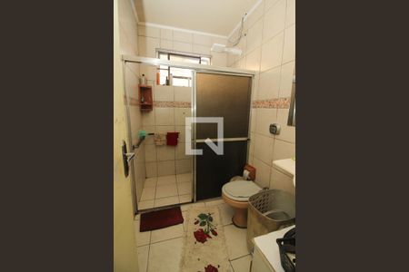 Casa à venda com 198m², 4 quartos e 3 vagas Casa à venda com 198m², 4 quartos e 3 vagasBanheiro da Suíte 1