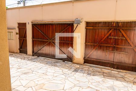 Casa à venda com 354m², 5 quartos e 4 vagasGaragem