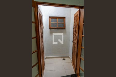 Casa à venda com 354m², 5 quartos e 4 vagasSuíte 2