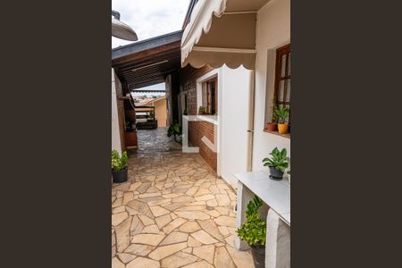 Casa à venda com 354m², 5 quartos e 4 vagasQuintal
