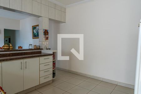 Casa à venda com 354m², 5 quartos e 4 vagasCozinha