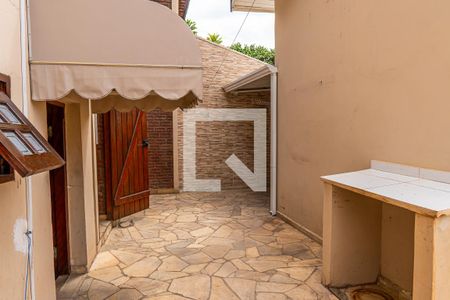 Casa à venda com 354m², 5 quartos e 4 vagasQuintal