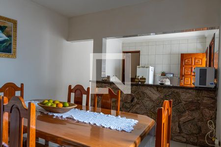Casa à venda com 354m², 5 quartos e 4 vagasCozinha