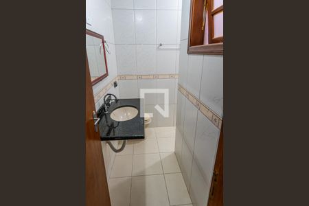 Casa à venda com 354m², 5 quartos e 4 vagasBanheiro da Suíte 2