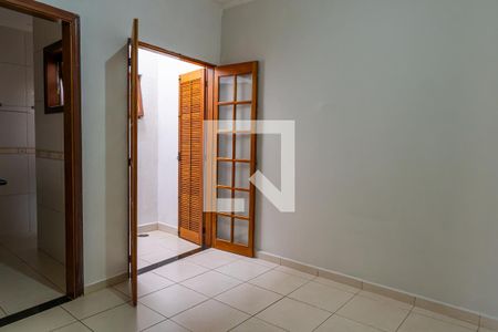 Casa à venda com 354m², 5 quartos e 4 vagasSuíte 2