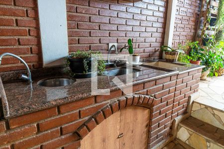 Casa à venda com 354m², 5 quartos e 4 vagasQuintal