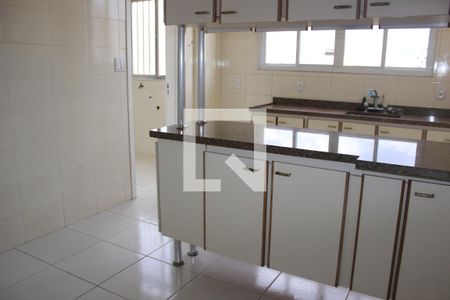 Apartamento à venda com 97m², 3 quartos e 1 vagaCozinha