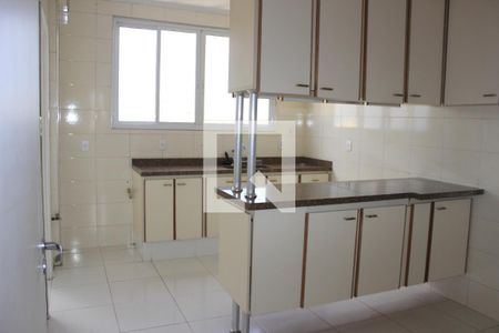 Apartamento à venda com 97m², 3 quartos e 1 vagaCozinha