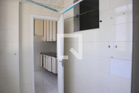 Apartamento à venda com 97m², 3 quartos e 1 vagaÁrea de Serviço