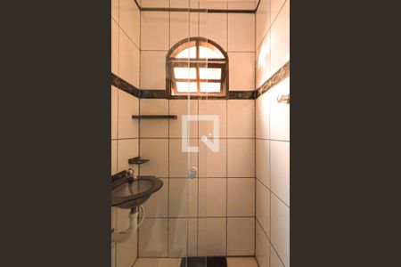 Casa à venda com 165m², 3 quartos e 2 vagasBanheiro 1